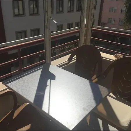 Kleopatra Separate Apartment